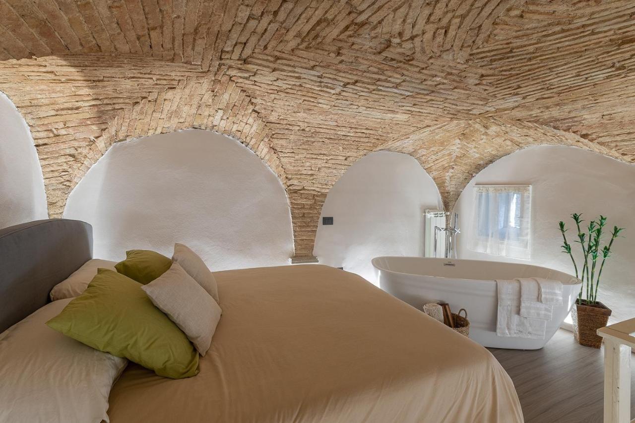 L'Ira Di Dante Villa Gubbio Exteriör bild