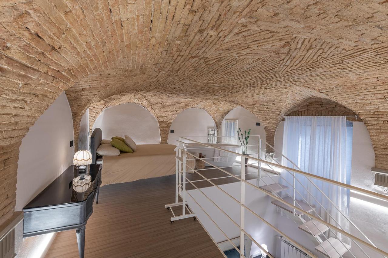 L'Ira Di Dante Villa Gubbio Exteriör bild